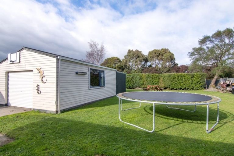 Photo of property in 45 Tararua Terrace, Cloverlea, Palmerston North, 4412