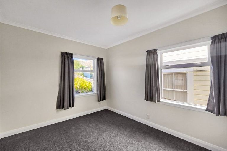 Photo of property in 67 Rolleston Street, Mount Cook, Wellington, 6021