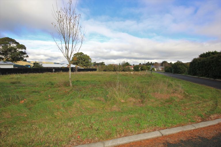 Photo of property in 2/9 Johnston Street, Waipara, 7483