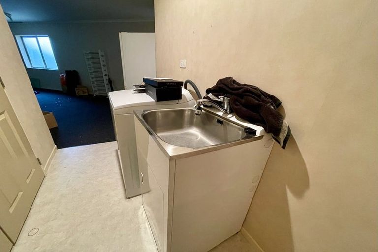 Photo of property in 11 Schopolo Place, Schnapper Rock, Auckland, 0632