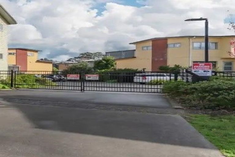 Photo of property in 41/11 Ray Small Drive, Papakura, 2110