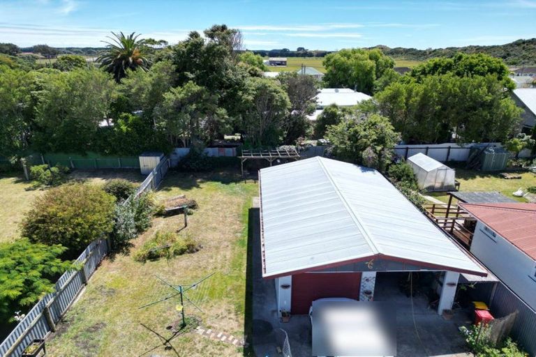 Photo of property in 40 Herrington Street, Foxton, 4814