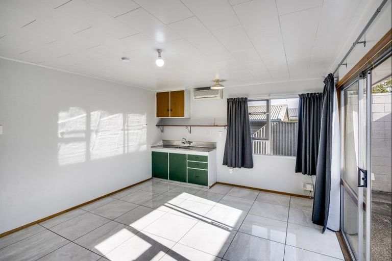 Photo of property in 34 Taradale Road, Marewa, Napier, 4110