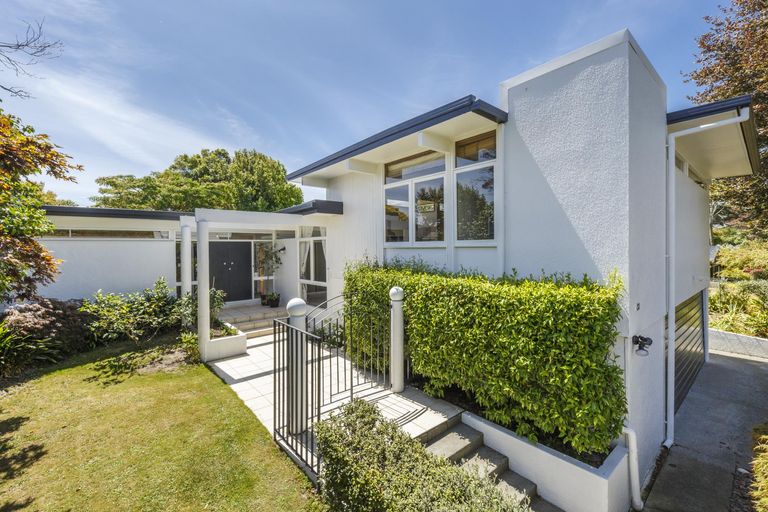 Photo of property in 40 Crewe Crescent, Hokowhitu, Palmerston North, 4410