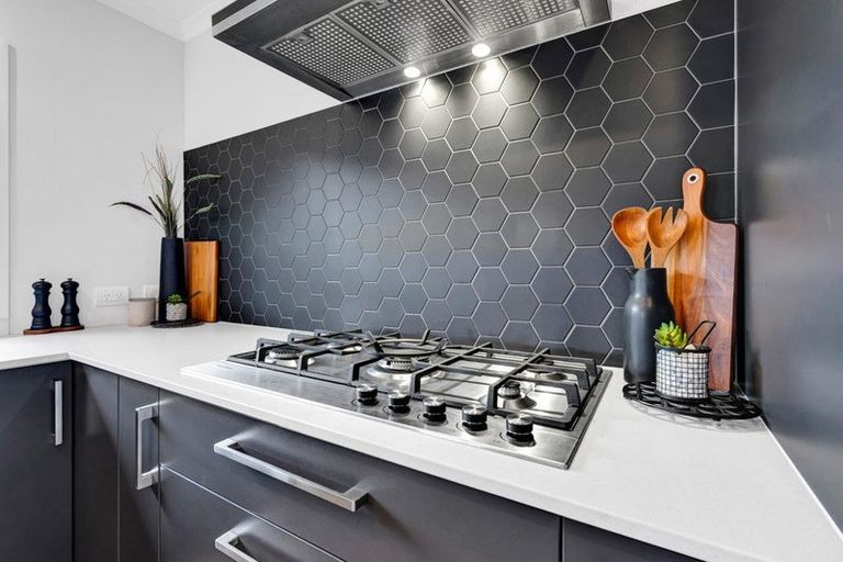 Photo of property in 65 Links Drive, Waiwhakaiho, New Plymouth, 4312