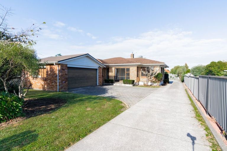 Photo of property in 5 Heath Street, St Andrews, Hamilton, 3200