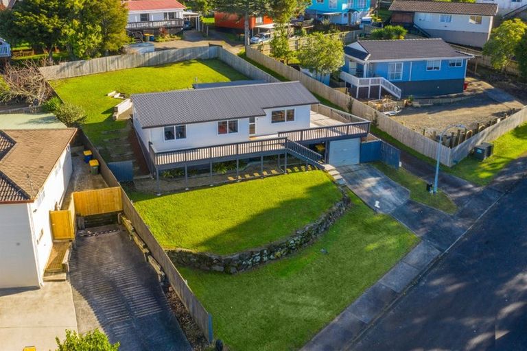 Photo of property in 14 Sarajevo Place, Massey, Auckland, 0614