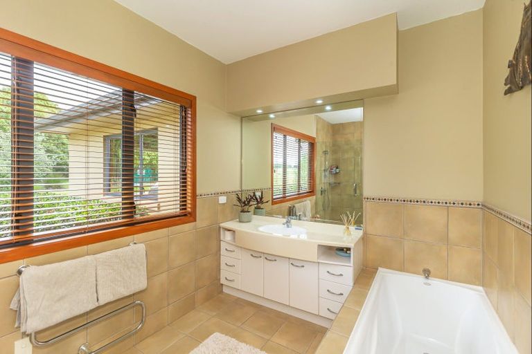 Photo of property in 100 Lea Grove, Levin, 5572