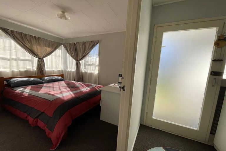 Photo of property in 2 Misty Place, Papatoetoe, Auckland, 2025