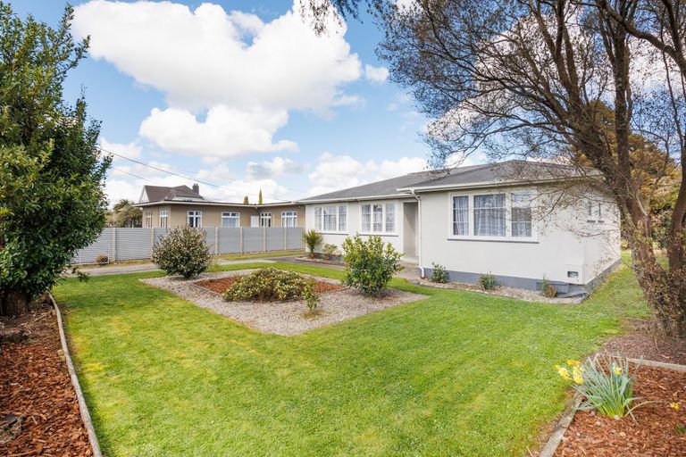 Photo of property in 37 Mangahao Road, Pahiatua, 4910