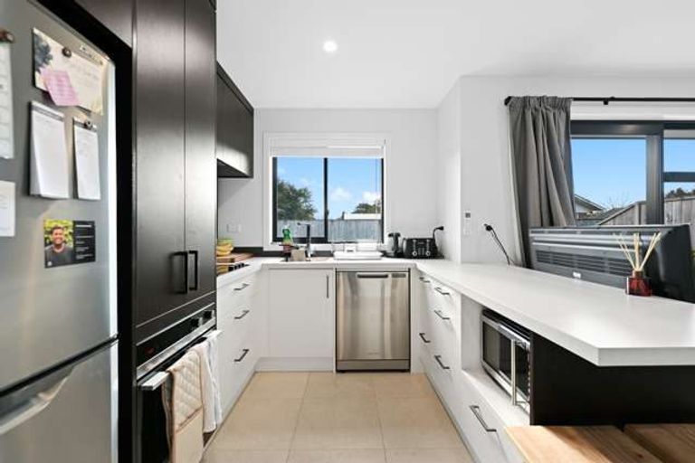 Photo of property in 1136b Heaphy Terrace, Fairfield, Hamilton, 3214