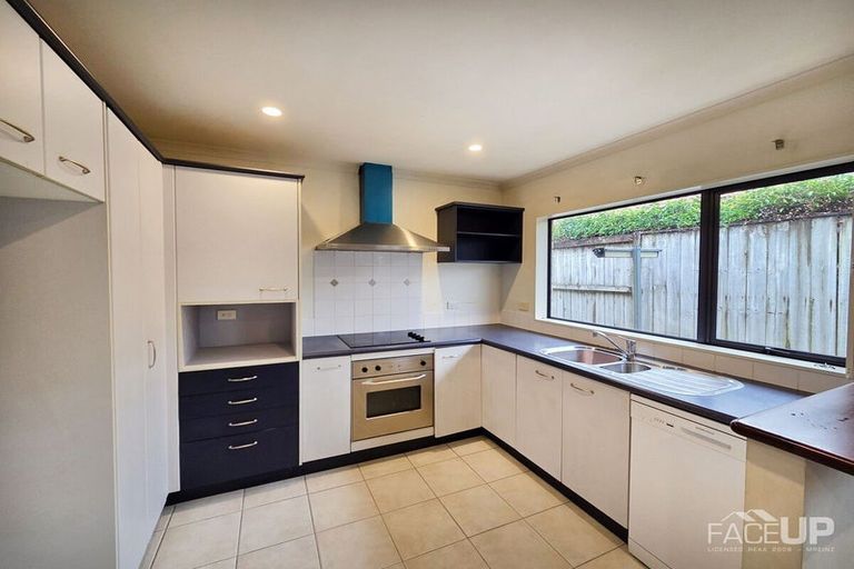 Photo of property in 11 Richfield Crescent, Westgate, Auckland, 0614