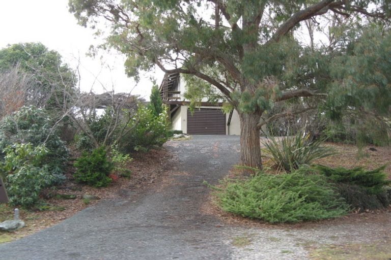 Photo of property in 18 Hunter Crescent, Wanaka, 9305