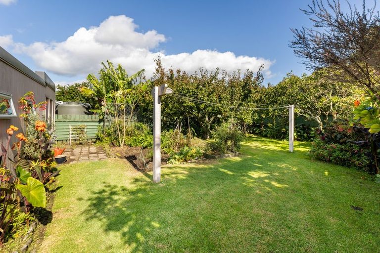 Photo of property in 27 Robinson Road, Whitianga, 3510