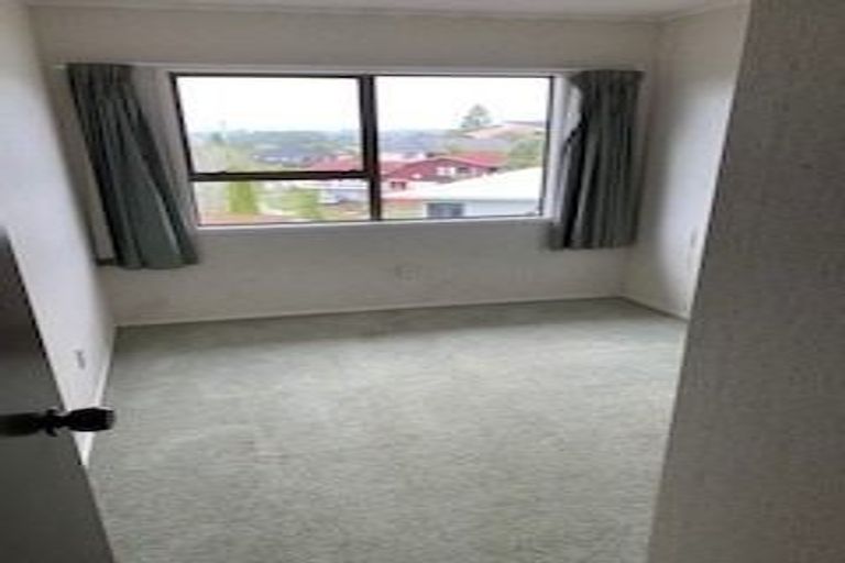 Photo of property in 13 Harper Street, Chatswood, Auckland, 0626