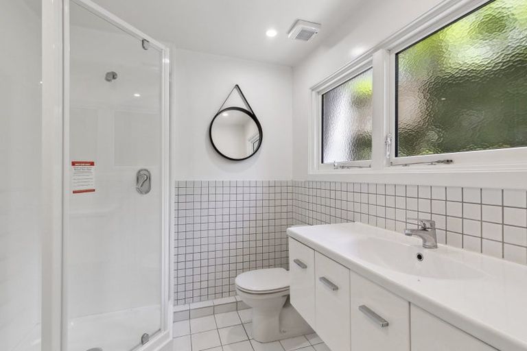 Photo of property in 11 Easdale Street, Kelburn, Wellington, 6012