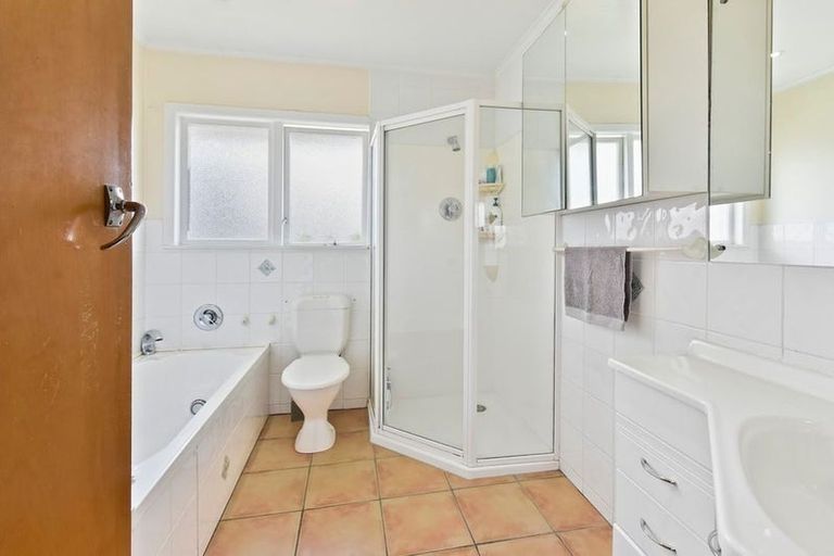 Photo of property in 6 Lansdown Avenue, Papatoetoe, Auckland, 2025