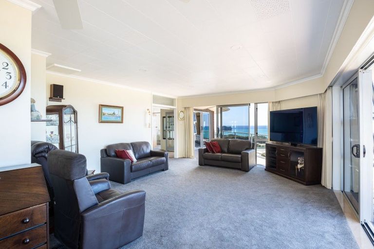 Photo of property in 19 Port View Crescent, Moturoa, New Plymouth, 4310