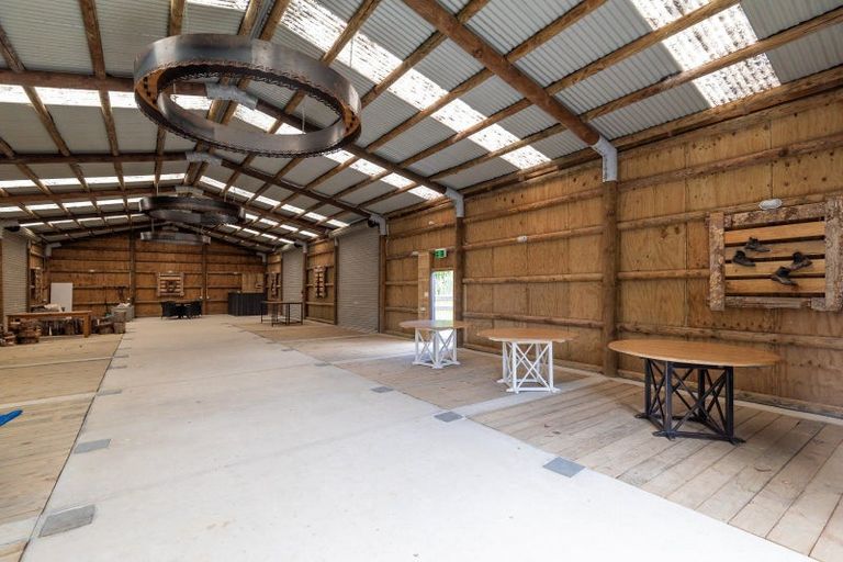 Photo of property in 75 Sutton Road, Brookby, Manurewa, 2576