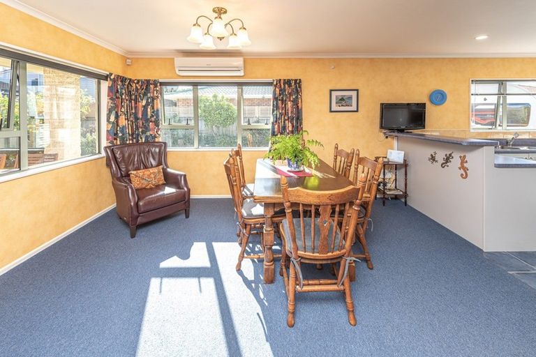 Photo of property in 6 Kelsi Street, Tawhero, Whanganui, 4501