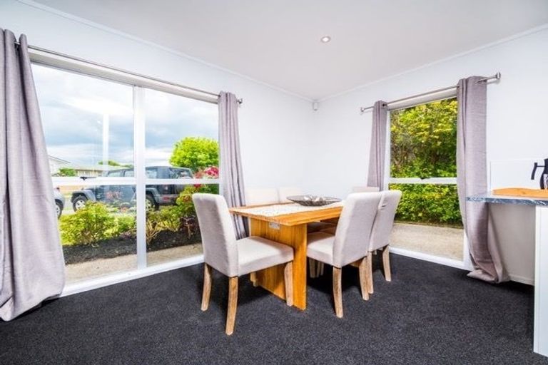 Photo of property in 30 Holland Street, Pukekohe, 2120