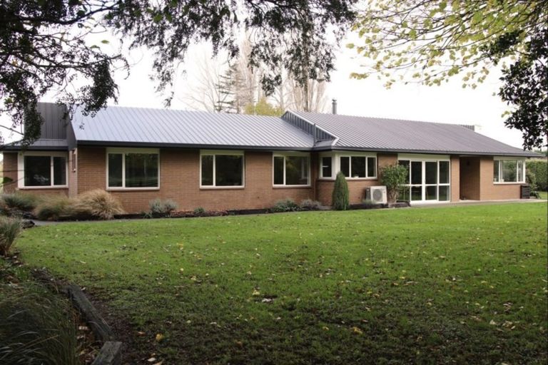 Photo of property in 1781 Dipton Winton Highway, Centre Bush, Winton, 9782