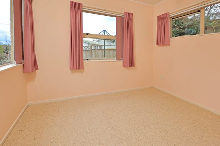 Photo of property in 139a Flanshaw Road, Te Atatu South, Auckland, 0610