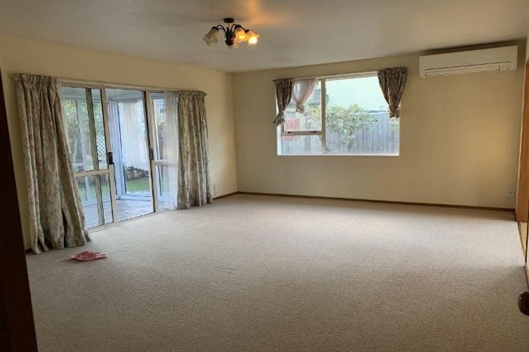 Photo of property in 4 Wittys Road, Avonhead, Christchurch, 8042