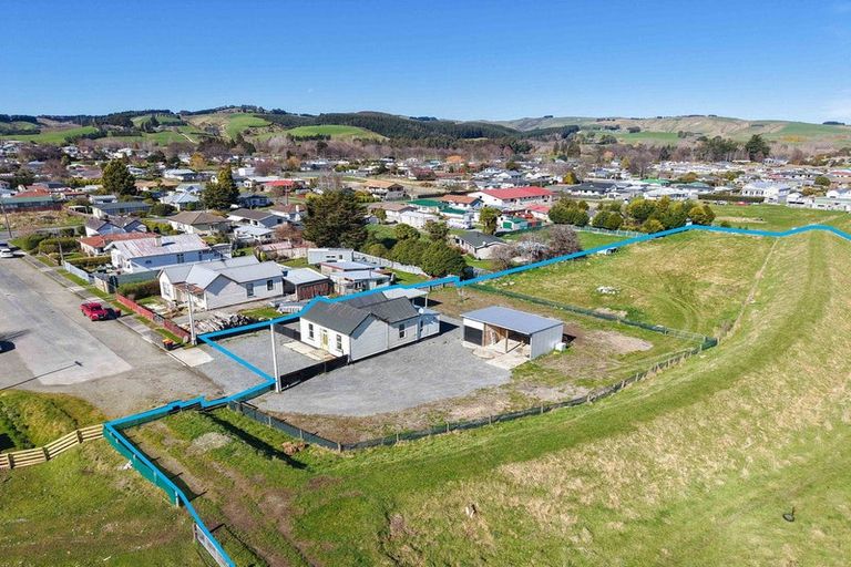 Photo of property in 28 Lawrence Street, East Gore, Gore, 9710