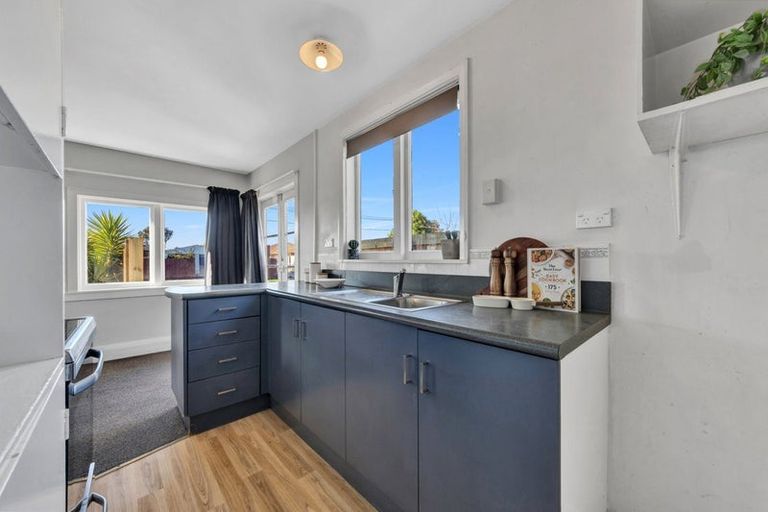 Photo of property in 12 Randolph Street, Woolston, Christchurch, 8062