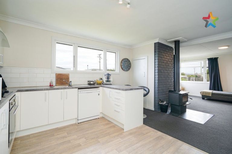 Photo of property in 143 Stobo Street, Grasmere, Invercargill, 9810