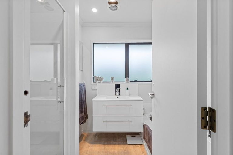 Photo of property in 1 Tern Place, Hokowhitu, Palmerston North, 4410