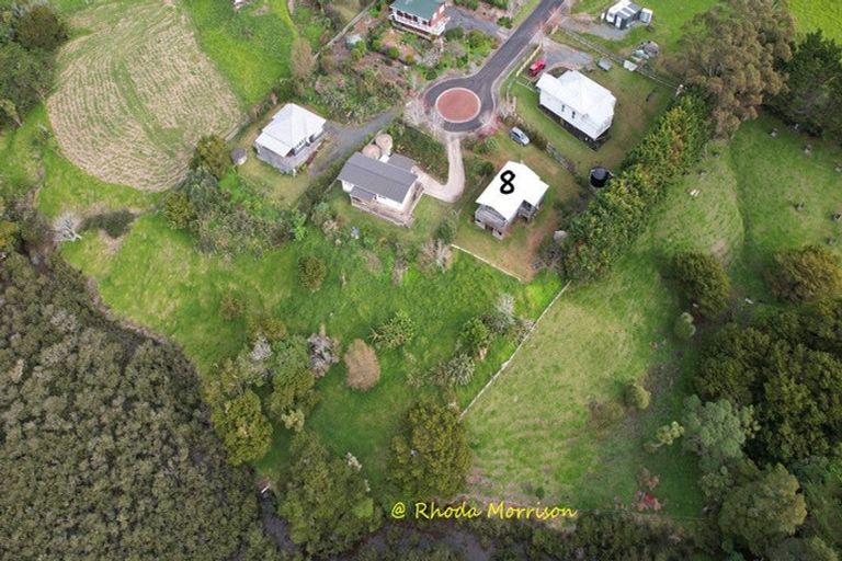 Photo of property in 8 Heaths Way, Pahi, Paparoa, 0571