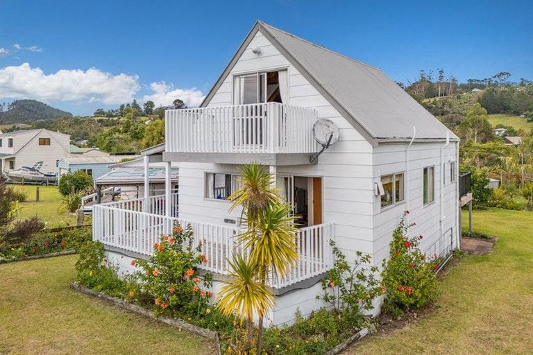 Photo of property in 12 Captain Cook Road, Cooks Beach, Whitianga, 3591