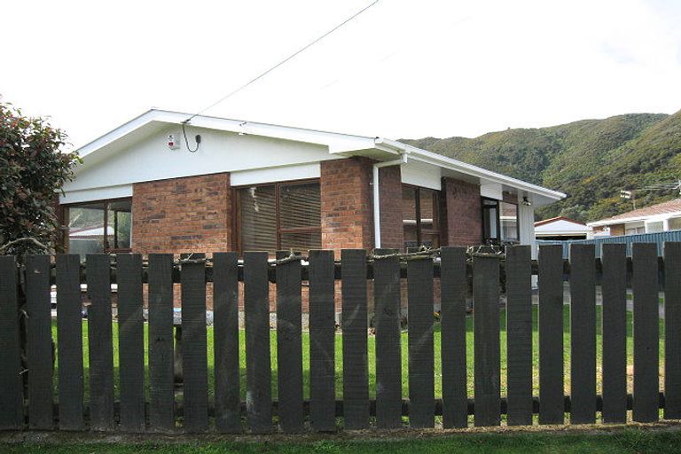 Photo of property in 84 Wise Street, Wainuiomata, Lower Hutt, 5014