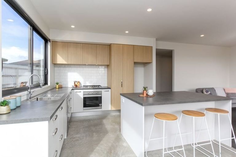 Photo of property in 13 Desmond Place, Bell Block, New Plymouth, 4312