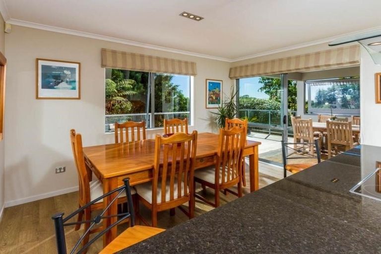 Photo of property in 36a Verran Road, Birkdale, Auckland, 0626