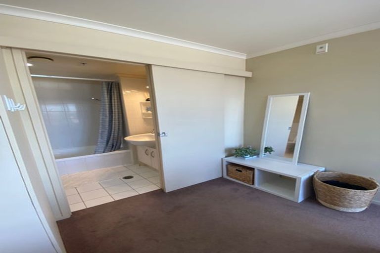 Photo of property in The Rennaissance, 11c/18 Ronwood Avenue, Manukau, Auckland, 2104