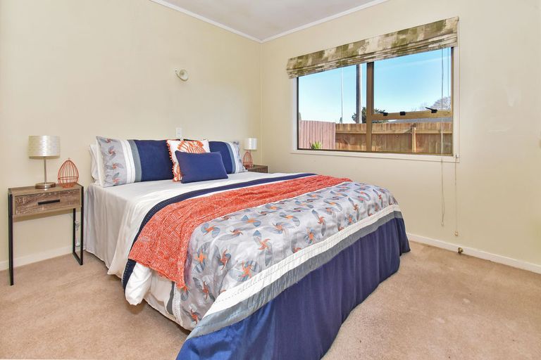 Photo of property in 446a Great South Road, Opaheke, Papakura, 2113