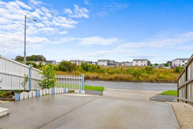 Photo of property in 26 Minhas Road, Papakura, 2110