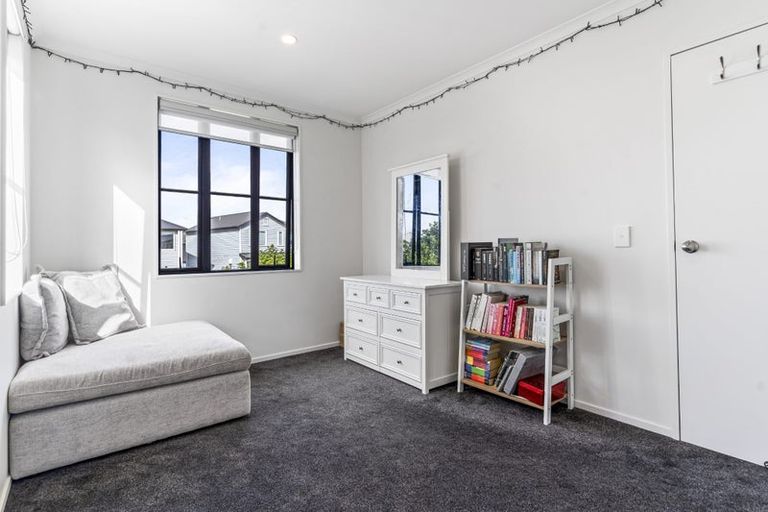 Photo of property in 22 Bellbird Street, Papakura, 2110