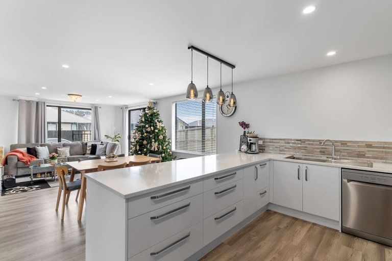 Photo of property in 11 Snapdragon Lane, Wigram, Christchurch, 8025