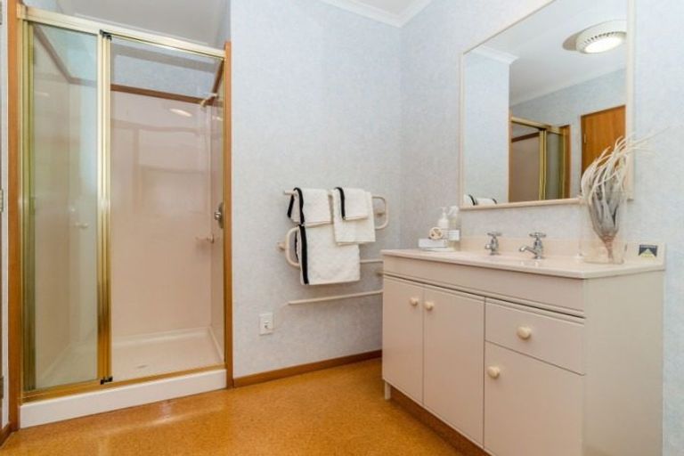 Photo of property in 41a Ihaka Street, Hokowhitu, Palmerston North, 4410