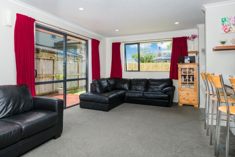 Photo of property in 20a Duncan Avenue, Te Atatu South, Auckland, 0610