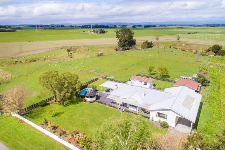 Photo of property in 283 Forlong Road, Colyton, Feilding, 4775