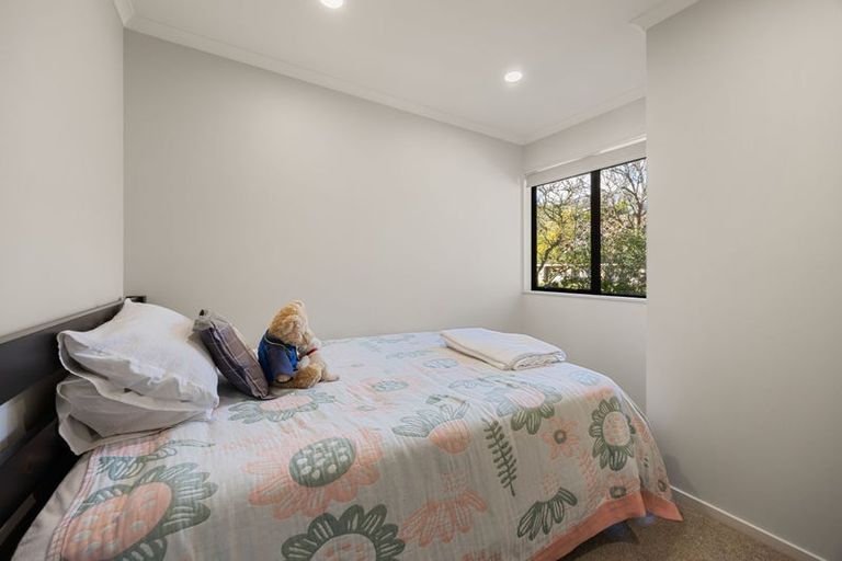Photo of property in 20 Tironui Terrace, Western Heights, Hamilton, 3200