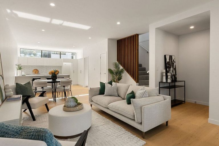 Photo of property in 3/152 The Parade, Island Bay, Wellington, 6023