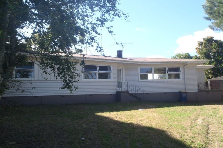 Photo of property in 37 Meilland Place, Glen Eden, Auckland, 0602