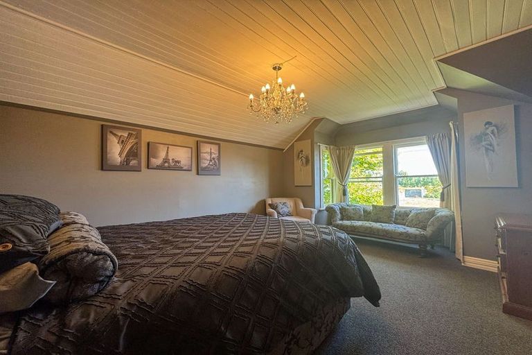 Photo of property in 301 Kaitangata Highway, Stirling, 9231