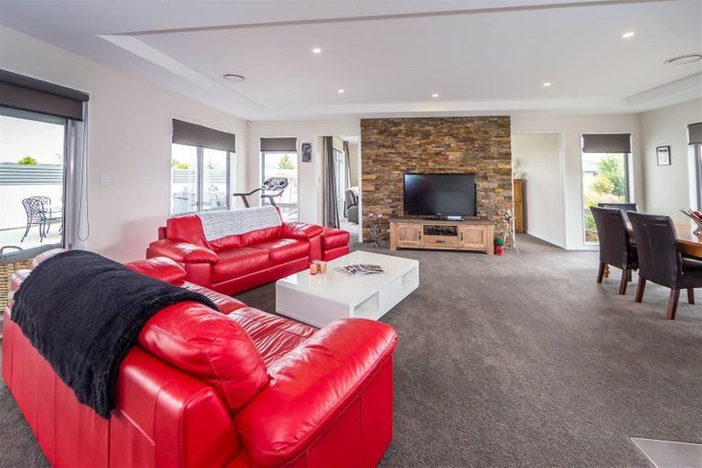 Photo of property in 108 Shepherd Avenue, West Melton, 7618